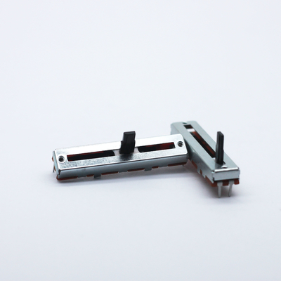 Van de FabrikantenOf van China de Diapotentiometer met Schakelaar 30mm de Potentiometer100k Potentiometer van het Reis Lineaire 5k 10k Ohm