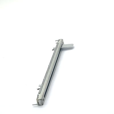 C10042N metalen handvat 100 mm veerweg 8,1 mm breed gebruikt voor geluidsconsole, oortelefoon en microfoon