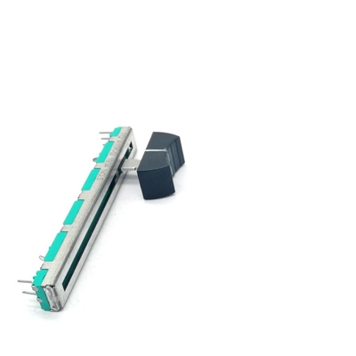 Custom Metalen Hendel Carbon Film Lineaire 60mm 10K Lineaire Dia PotentiometerGebruikt Voor Sound Console Oortelefoon En microfoon
