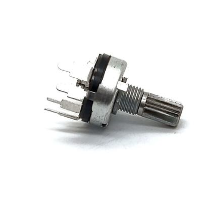 100V AC Roterende Schakelaarpotentiometer met van Schakelaar 50ohm voor Audioversterker